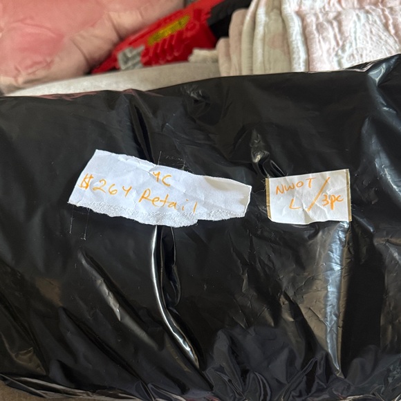 FREE PEOPLE MYSTERY BUNDLE LARGE - Picture 1 of 2